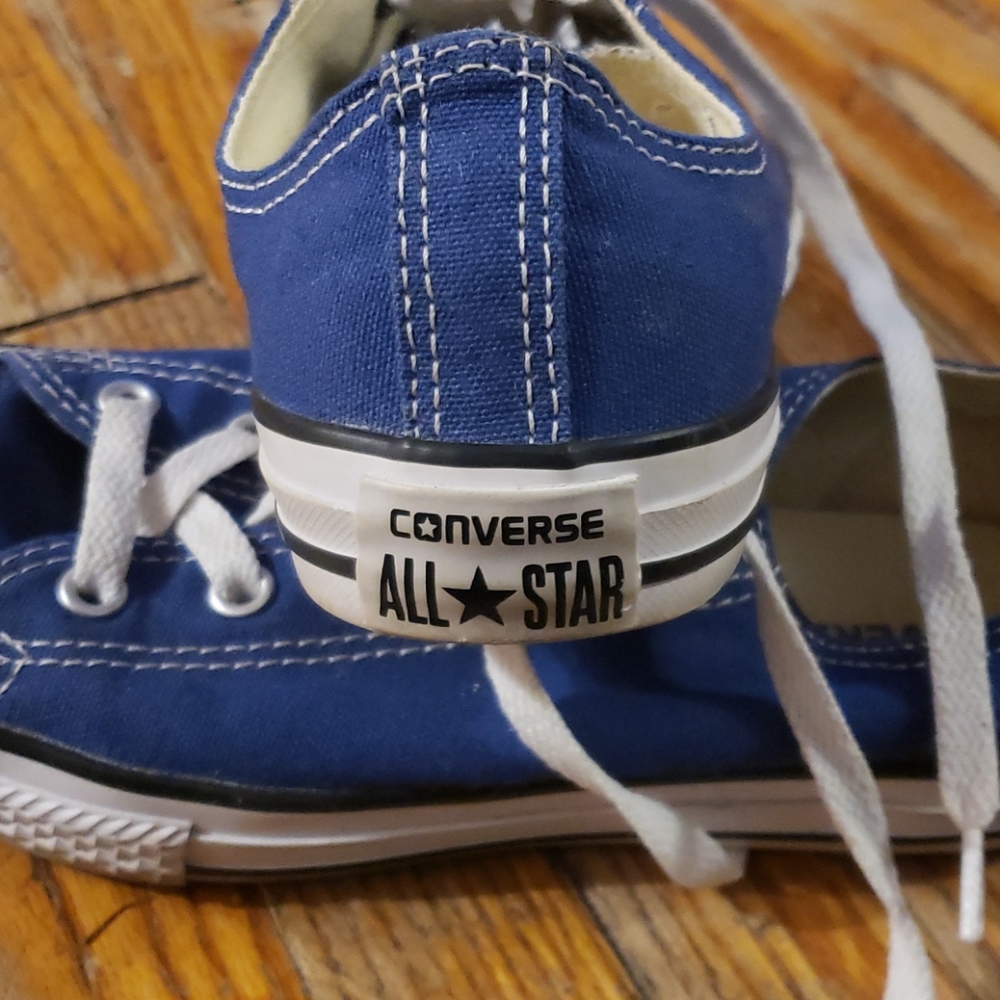 Converse - Picture 3 of 4
